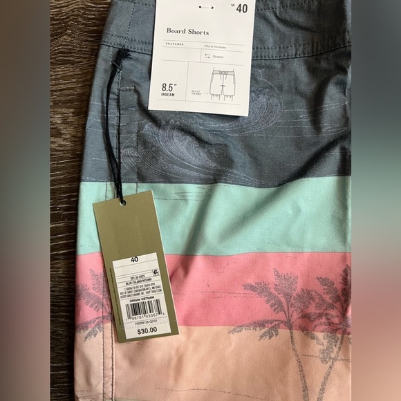 NWT - Goodfellow & Co‎ - 8.5" Overlay Island Board Shorts - Picture 6 of 7